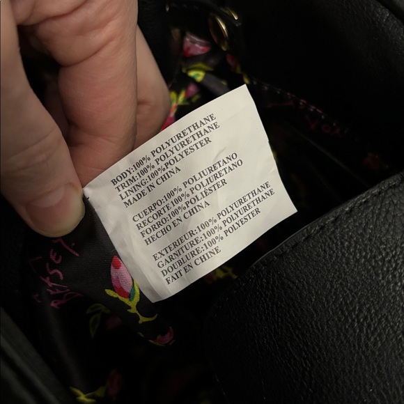 Betsey Johnson Purse Body Trim Lining 100% Polyester Gently Used Tag NotAttached - Picture 4 of 16